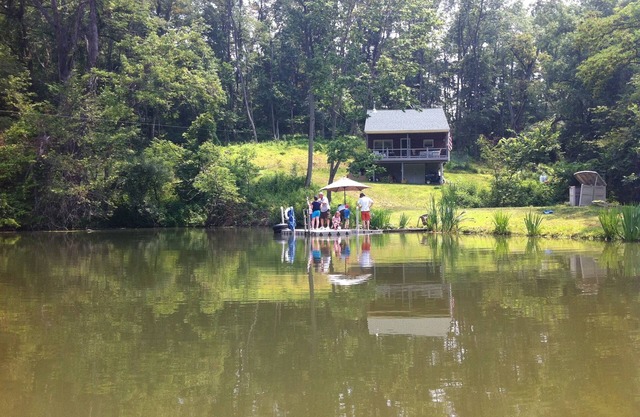 Luxurious Cabin Retreat near Oglebay Park