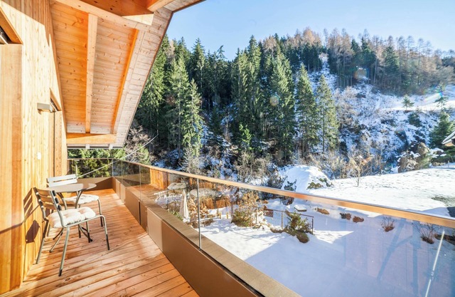 Luxurious Chalet "De Ultimis" with Large Garden and Mountain Views