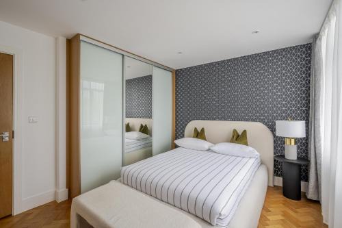 Luxurious City Centre Apartment in Chelmsford with Sky Sports & Movies