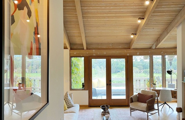 Luxurious Coastal Villa - 8 mins from Beach