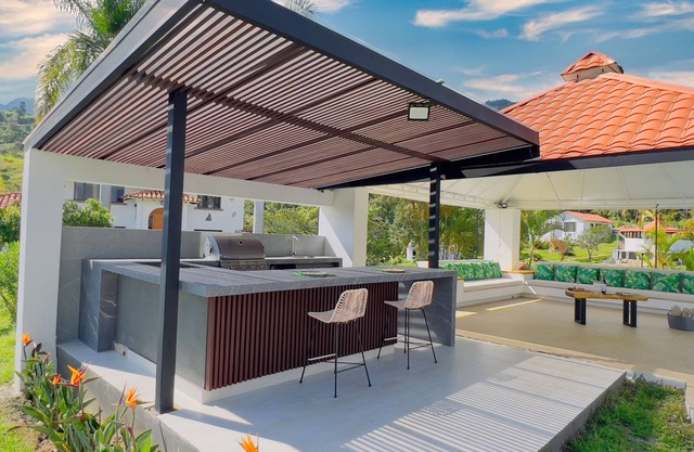 Luxurious country house. Loretto Silvania Farm