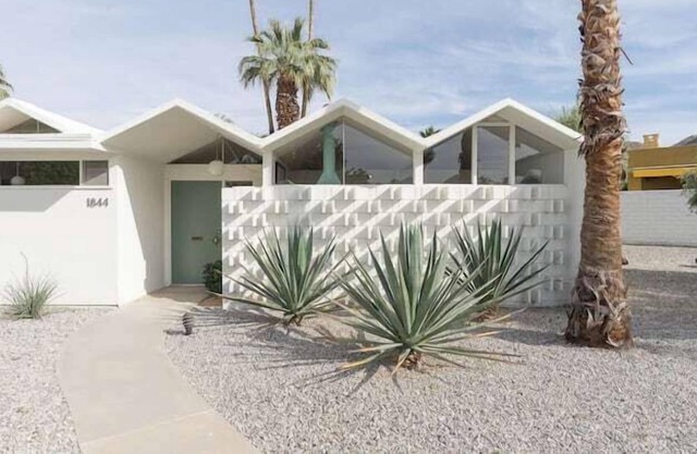Luxurious Desert Condo Feat. In Modernism Week