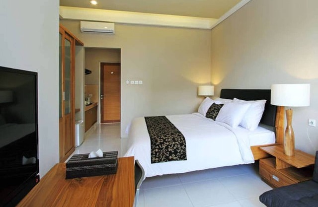 Luxurious design studio in the center 9