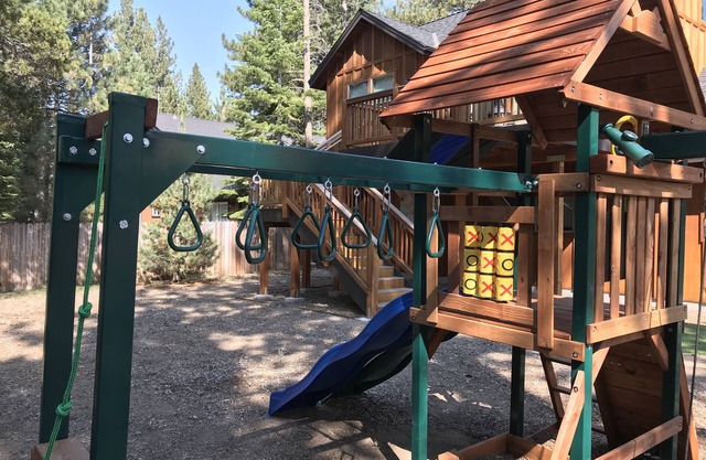 Luxurious, Family Friendly, Hot Tub & AC