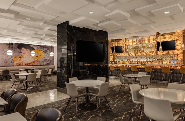 Luxurious grand chateau 2-bedroom, 2-bath villa in marvelous Las Vegas