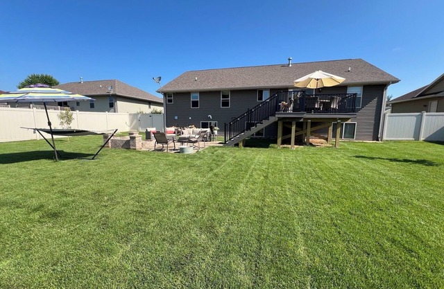 Luxurious Green Bay Retreat: Minutes from Lambeau Field