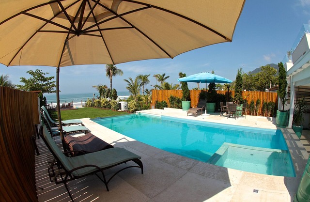 Luxurious Ocean Front Home