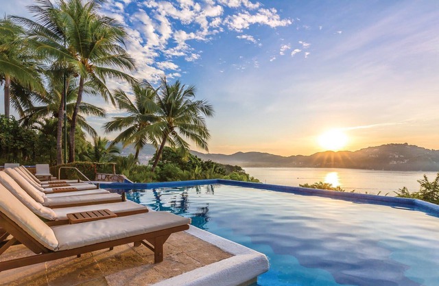Luxurious Studio Suite at WorldMark Zihuatanejo