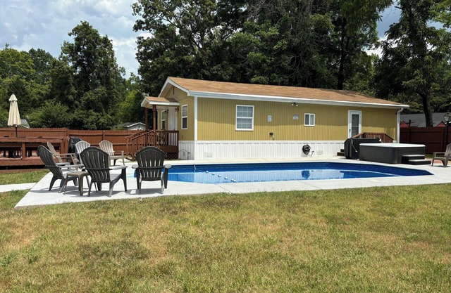 Luxurious Studio w/Kitchenette Shared Pool & Spa