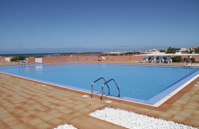 Luxuriously furnished apartment and sea views on the sandy beach of Los Lagos + WLAN