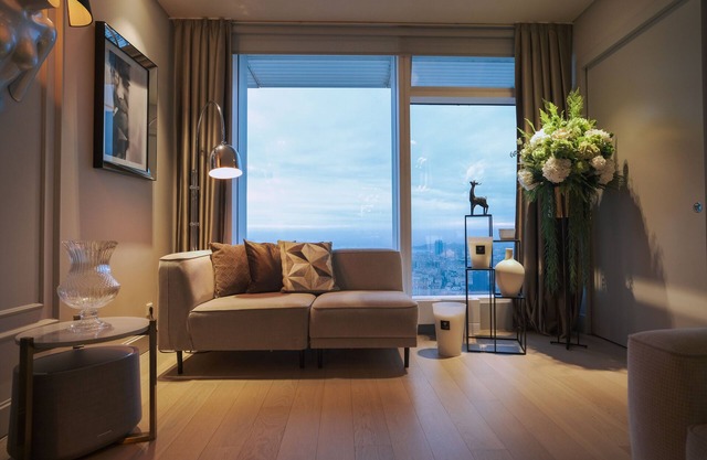 LUXURIOUSLY FURNISHED, UNIQUELY DECORATED,WITH A BOSPHORUS VIEW, 1+1 APARTMENT.