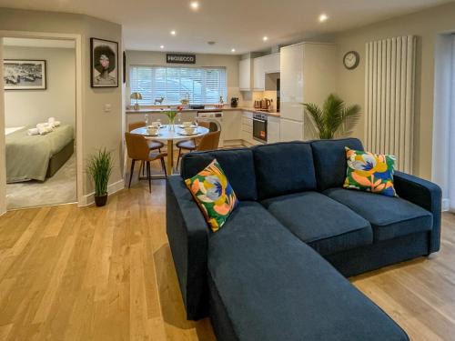 Luxury 1 bed new-build house near Science & Business parks