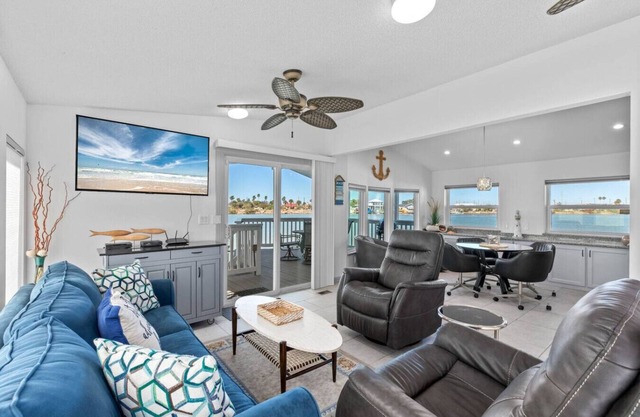 Luxury 168 Long Island Village