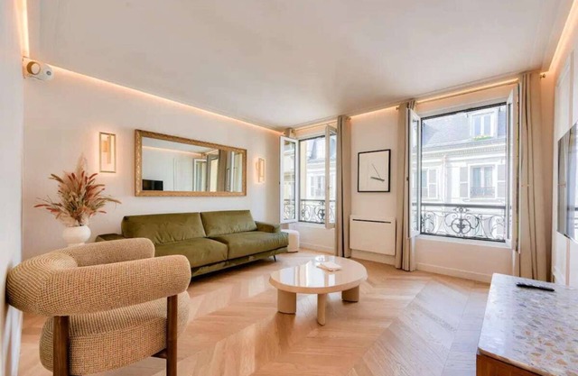Luxury 1BR apartment - Champs Elysees