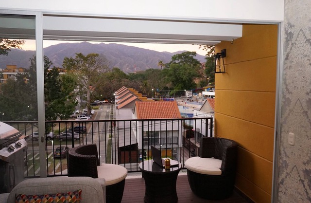 luxury 2 bedroom 2 bath apartment