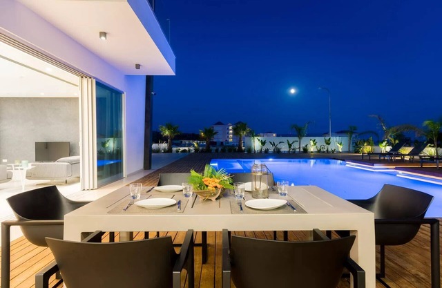 Luxury 3BR Villa with Ocean View
