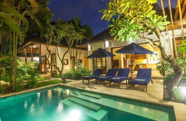 Luxury 4BR Villa In Jimbaran! 10Min Walk To The Beach! W/Private Swimming Pool!