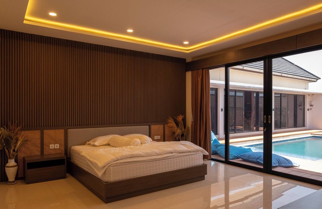 Luxury 5-bedroom villa in beautiful West Java with AC, WiFi, Private Pool
