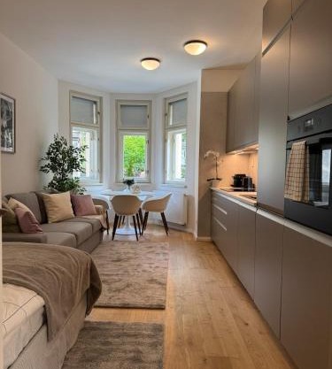 Luxury Apartment with Garden & Terrace