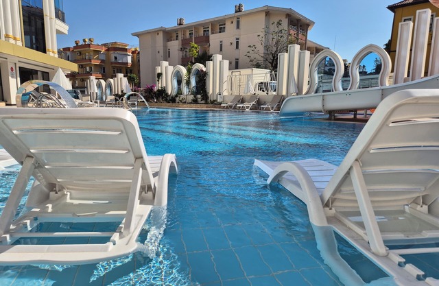Luxury apartment with panoramic sea view ruby