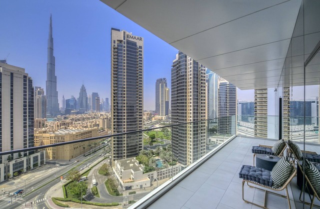 Luxury Apt W/Burj Khalifa Vw & Dubai Canal Access