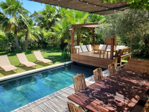 Luxury Bali Villa in Hossegor 5 stars- Pool & Petanque