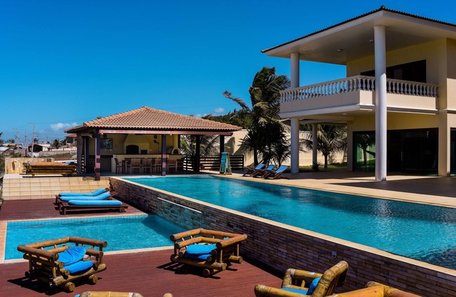 Luxury Beach House near to Pipa