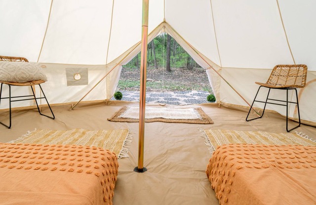 Luxury Boho Style Glamping -15 Mins to Downtown KC