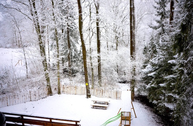 Luxury chalet for 4 adults. and 4 - 6 kids, sauna, hot tub in the Belgian Ardennes