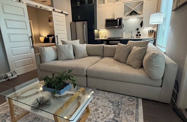 Luxury Comfort in Heart of Atlanta - Walk to Everything!