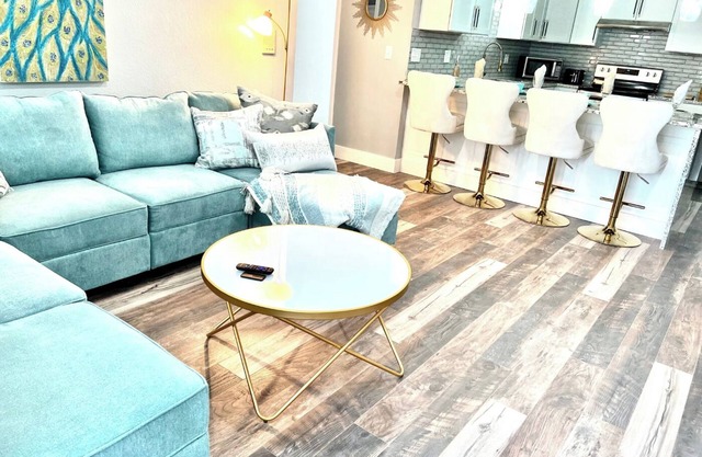 Luxury Custom Peacock Penthouse w/garage