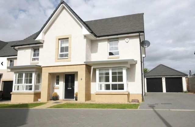 Luxury Detached Home in Edinburgh