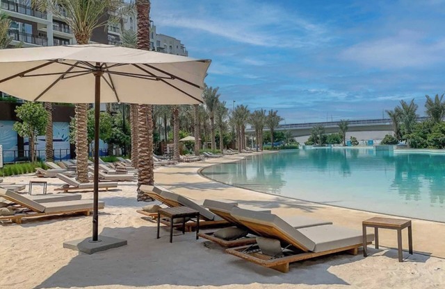 Luxury Dubai Creek Beach with Private Lagoon