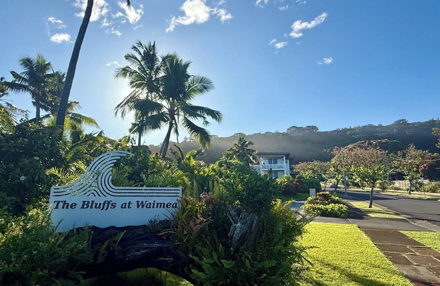 Luxury family villa 5bd - Ocean Views - Center of North Shore