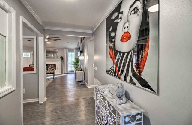 LUXURY GETAWAY, 4 BR, 2.5 BATH, NEAR FT. STEWART