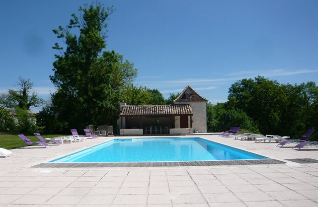 Luxury gite for adult couples, peaceful, open views, large swimming pool