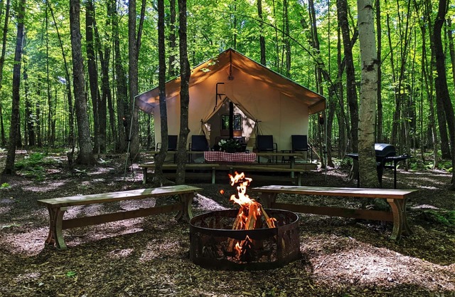 Luxury Glamping w/Resort Access Included, Site 10