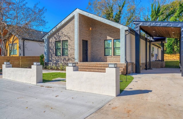 Luxury Greenville Haven Steps from Downtown