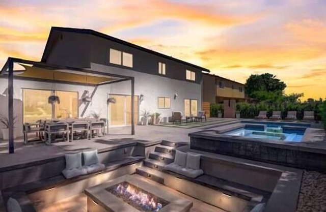 Luxury Home! Heated Pool+Spa+Firepit