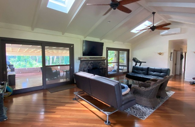 Luxury home on a 2-acre gated estate in Central Oahu