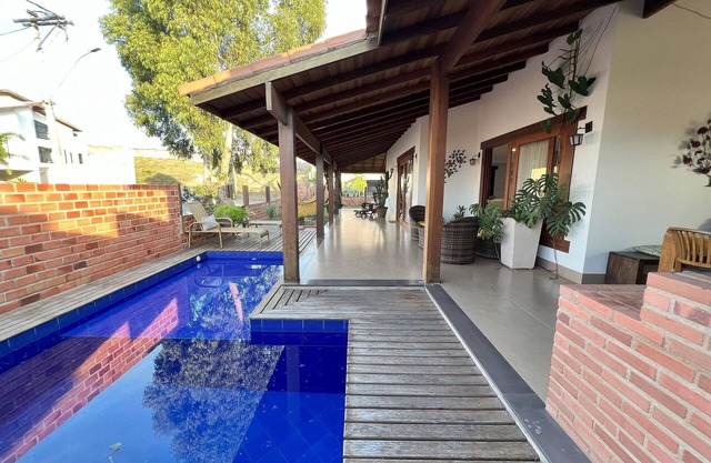 Luxury House w/private pool, garage and barbecue