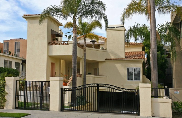 Luxury La Jolla Shores Getaway - Steps to Beach