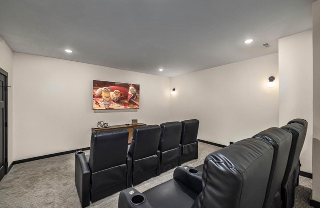 Luxury Lakefront Villa - Over 30 FREE amenities included!