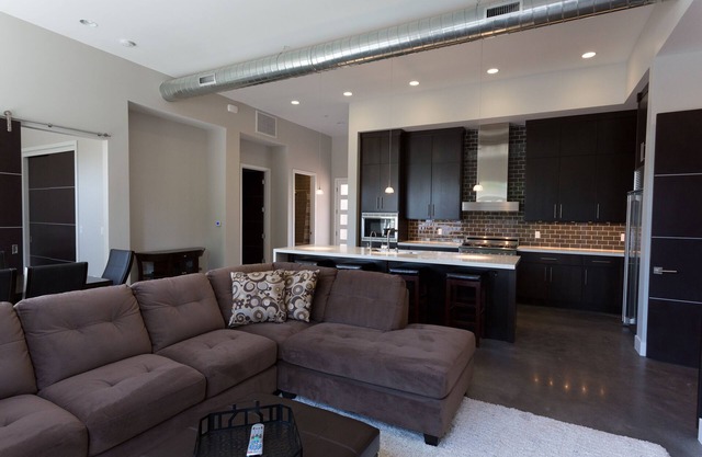 Luxury Loft Modern Condo in a Vibrant Downtown San Luis Obispo 30 plus day stay