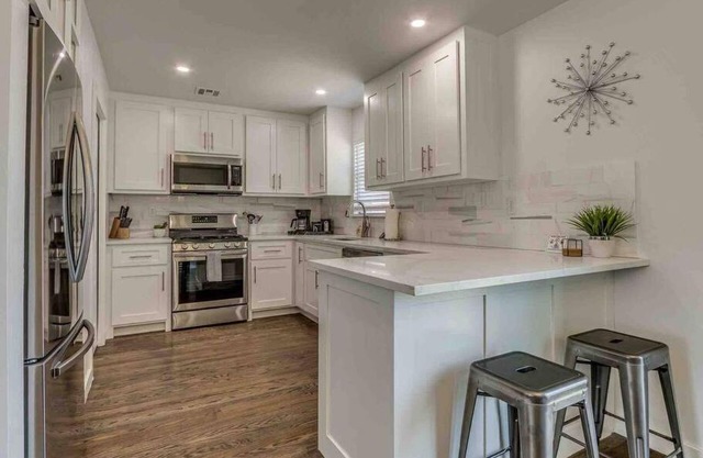 Luxury Modern 3BR - Private Primary Suite!