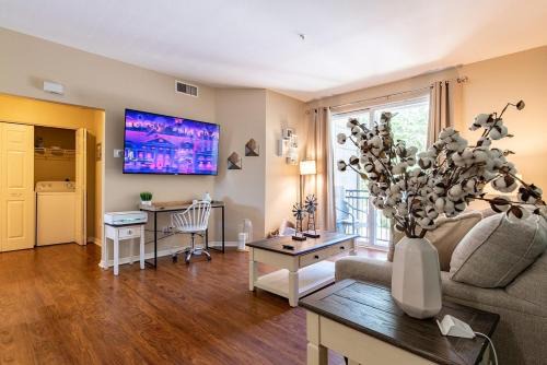 Luxury Modern Suite, Kingbed, Fast Wifi