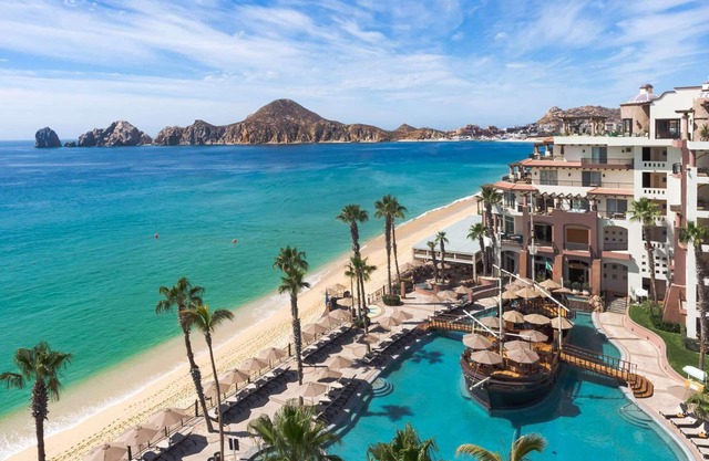 Luxury Oceanfront Two Bedroom Three Bathroom Penthouse Villa del Arco