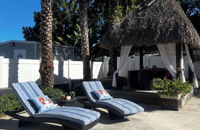 🌺Luxury Paradise: Tropical Post-Op Style Edition 🌺