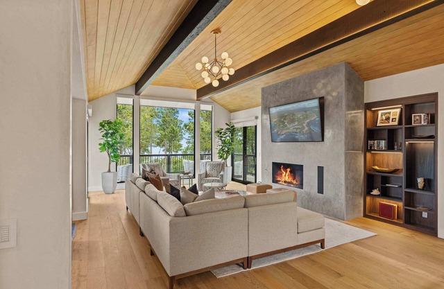 Luxury Pebble Beach 5BR 6BA Newly Remodeled Home