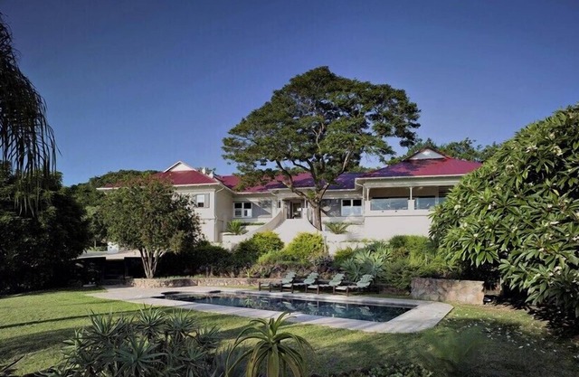 Luxury Private Villa for 6 guests/Fully Catered/20 mins from Kruger Park